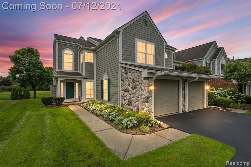 2065 Eagle Pointe, Bloomfield Hills, MI 48304 - photo 1
