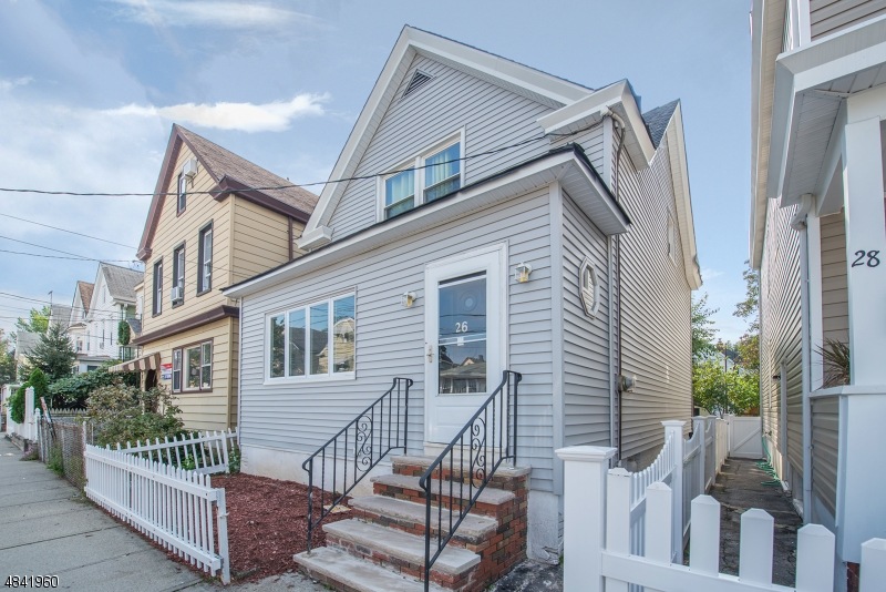 26 Cutler St, Clifton, NJ 07011 - photo 1