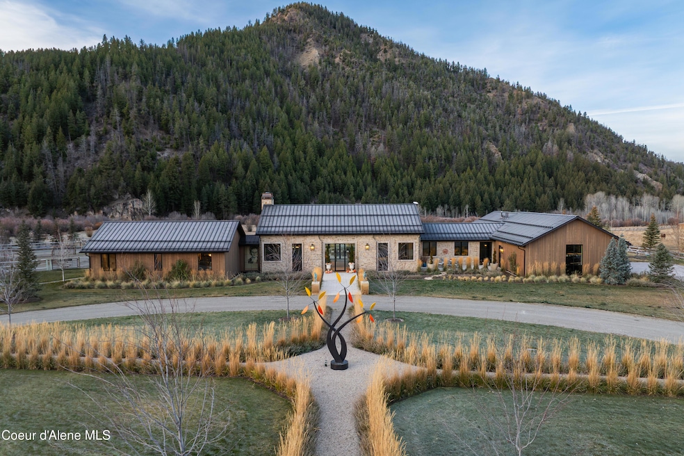708 E Fork Rd, Hailey, ID 83333 - photo 1