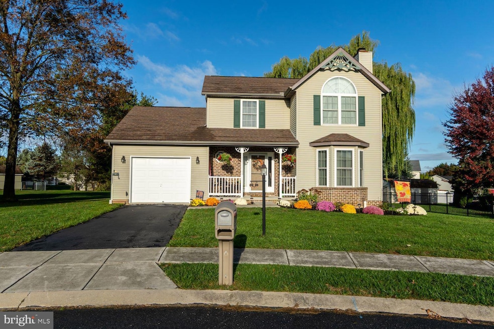 5 Manor Cir unit 103, Littlestown, PA 17340 - photo 1