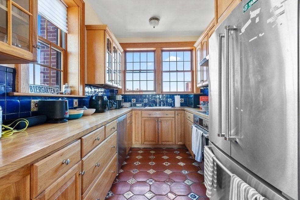 8 Gloucester St unit 12A, Boston, MA 02115 - photo 1