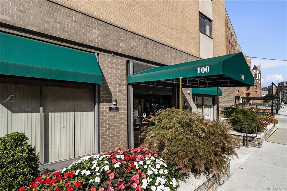 100 E Hartsdale Ave unit 5GW, Hartsdale, NY 10530 - photo 1