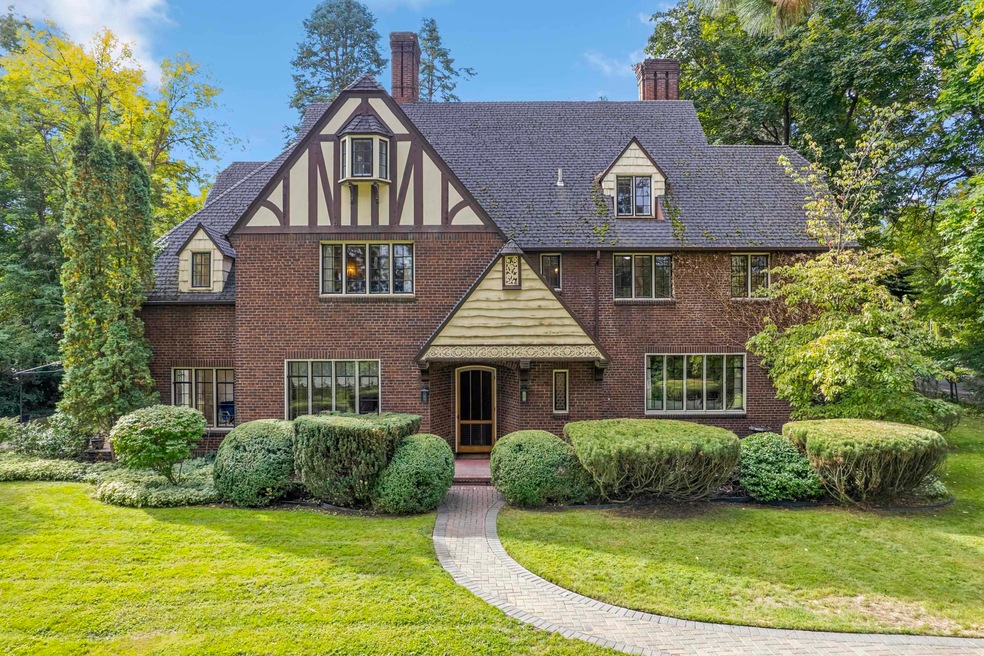 415 W Cliff Dr, Spokane, WA 99204 MLS 202322764