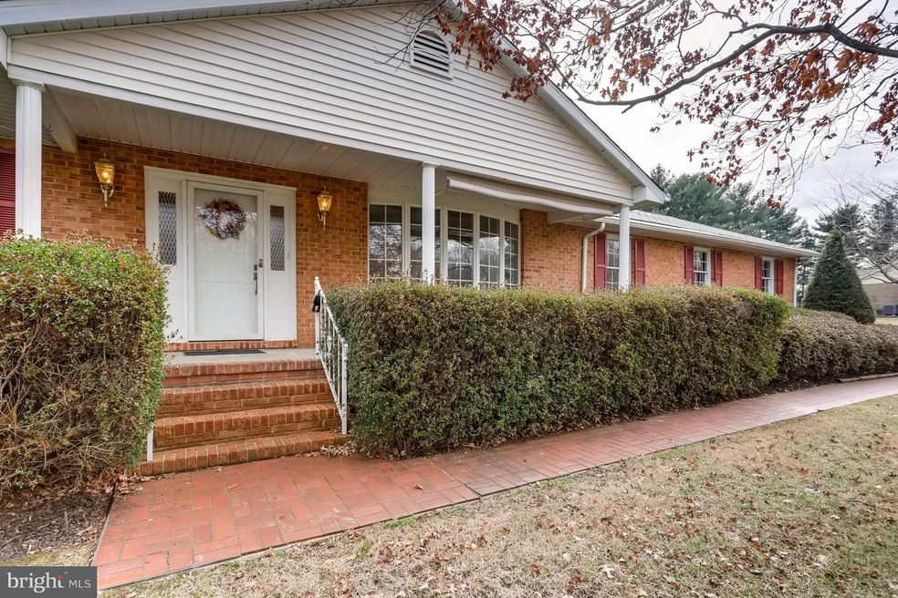 1905 Captain Kettle Rd, Reisterstown, MD 21136 - photo 1