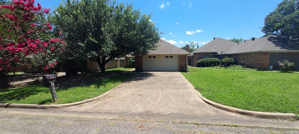For Sale $224,900 • Co-Listing Agent