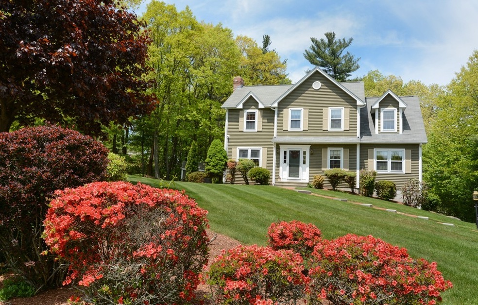 2 Proprietors Place, Rutland, MA 01543 - photo 1