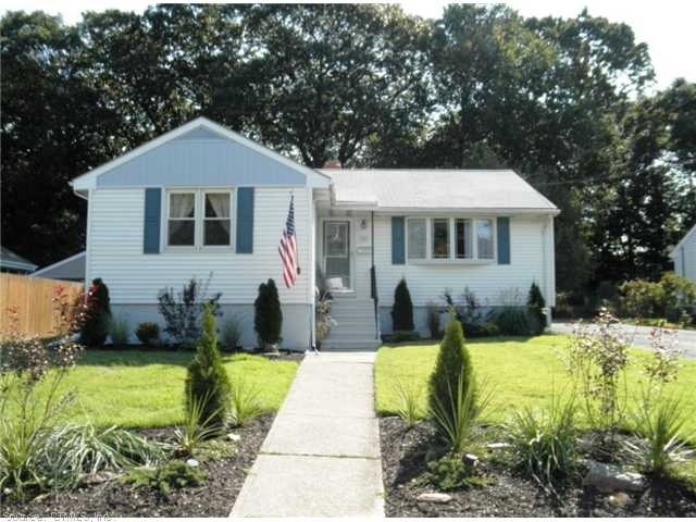 60 Karen Ave, Stratford, CT 06614 - photo 1