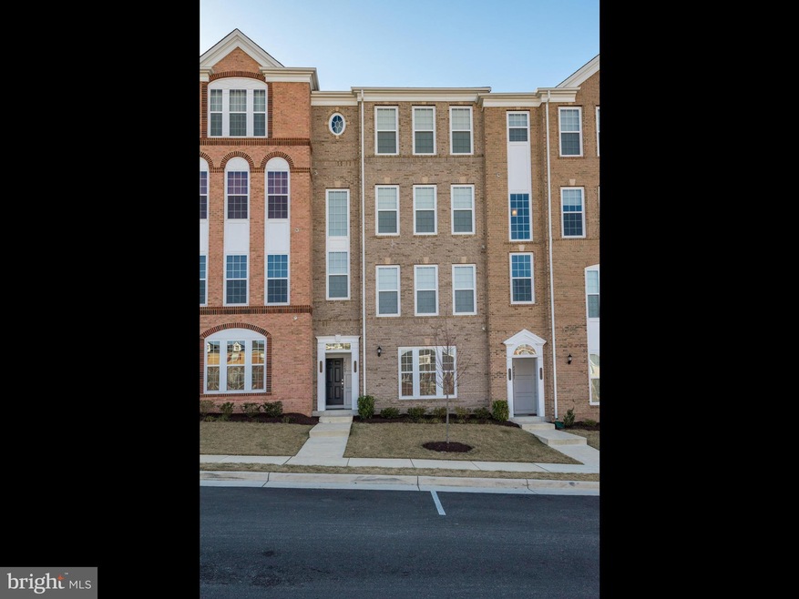42689 Wardlaw Terrace unit 16L, Ashburn, VA 20147 - photo 1