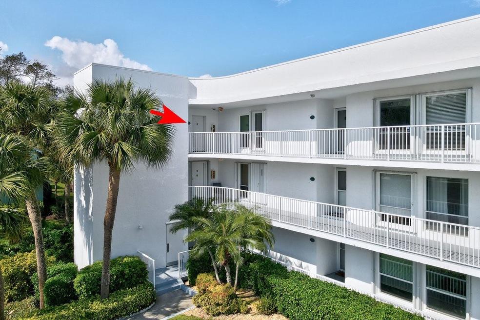 6134 River Run Dr unit 301B, Sebastian, FL 32958 - photo 1