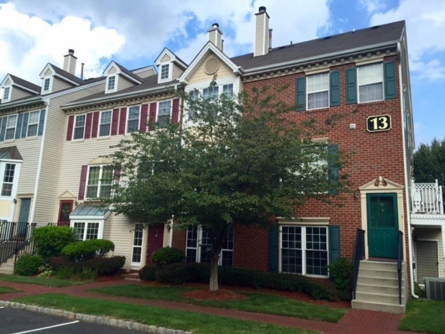 38 Dogwood St unit 1, Jersey City, NJ 07305 - photo 1