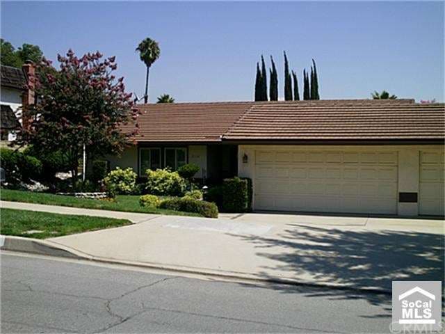 Single level turn key home is a beautiful area