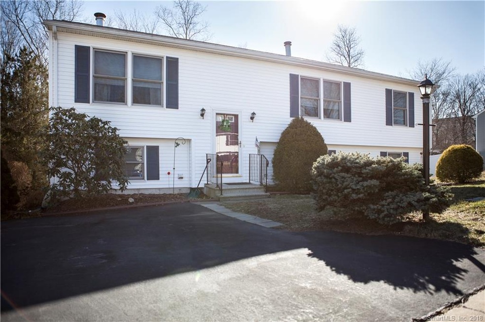 Welcome to 129 Deerfield Ridge Drive!
