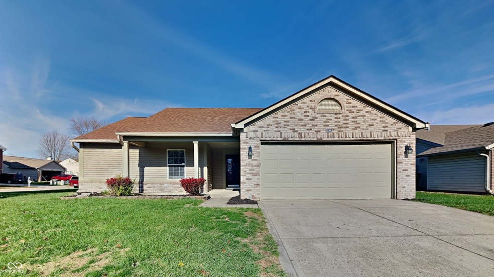 1094 Country Meadow Ct, Franklin, IN 46131 - photo 1