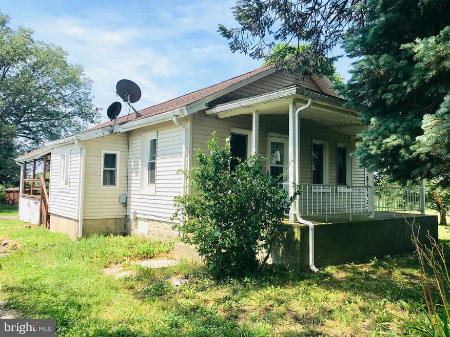 132 Zweizig Rd, Shoemakersville, PA 19555 - photo 1