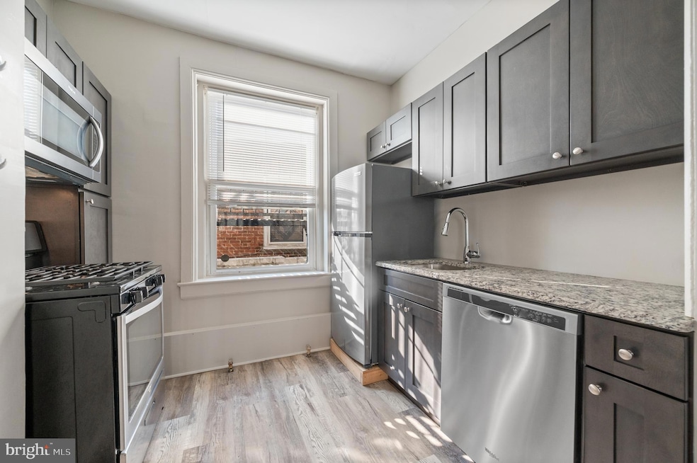 834 W Lancaster Ave unit 2R, Bryn Mawr, PA 19010 - photo 1