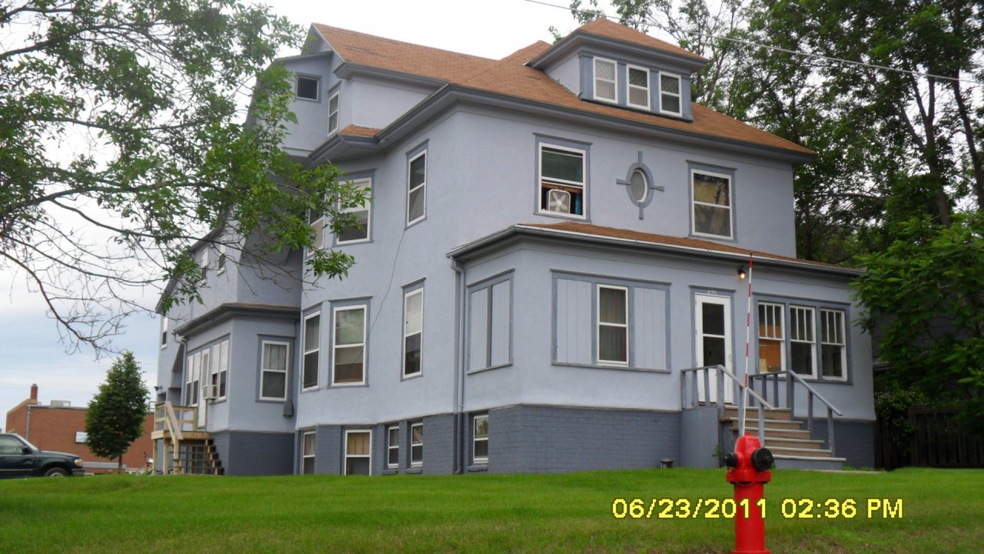 Front view<|><|>
