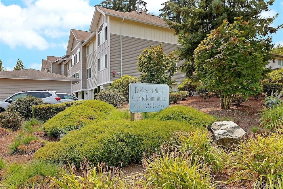 7818 228th St SW unit 103, Edmonds, WA 98026 - photo 1