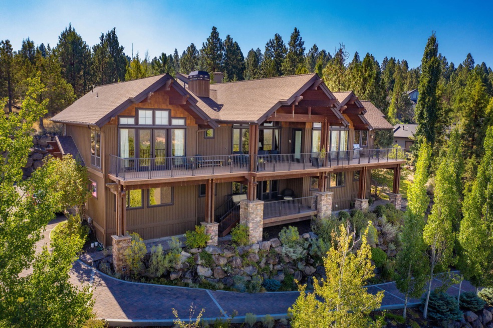 3270 NW Starview Dr, Bend, OR 97701 - photo 1