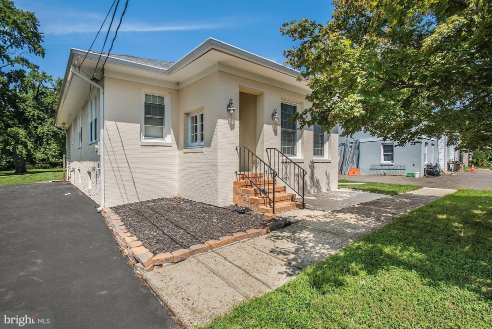 916 Longwood Ave, Cherry Hill, NJ 08002 - photo 1