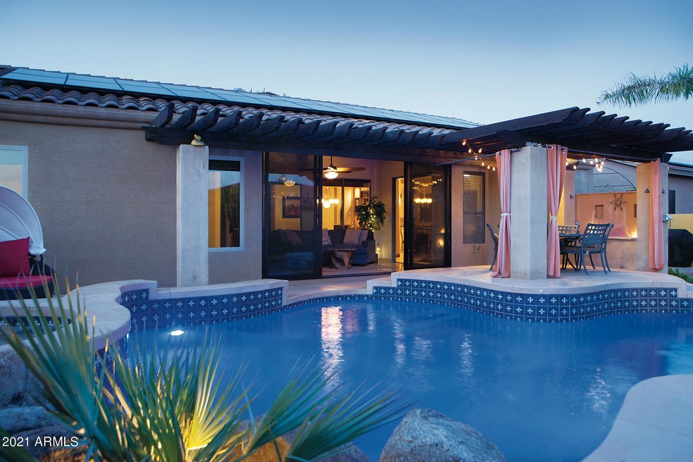 Enclosed Patio & Elevated Seating