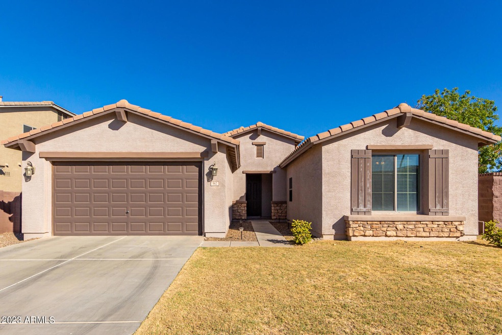 562 W Dragon Tree Ave unit 1, San Tan Valley, AZ 85140 - photo 1