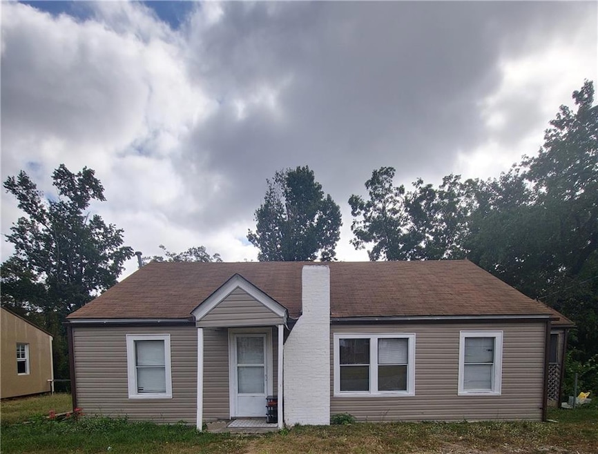 1708 20th Ave, Phenix City, AL 36867 - photo 1