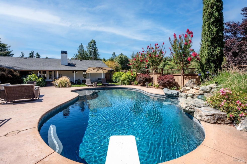 Pending $980,000 • Co-Listing Agent