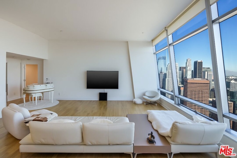 The Ritz Carlton Residences unit 49C, Los Angeles, CA 90015 - photo 1