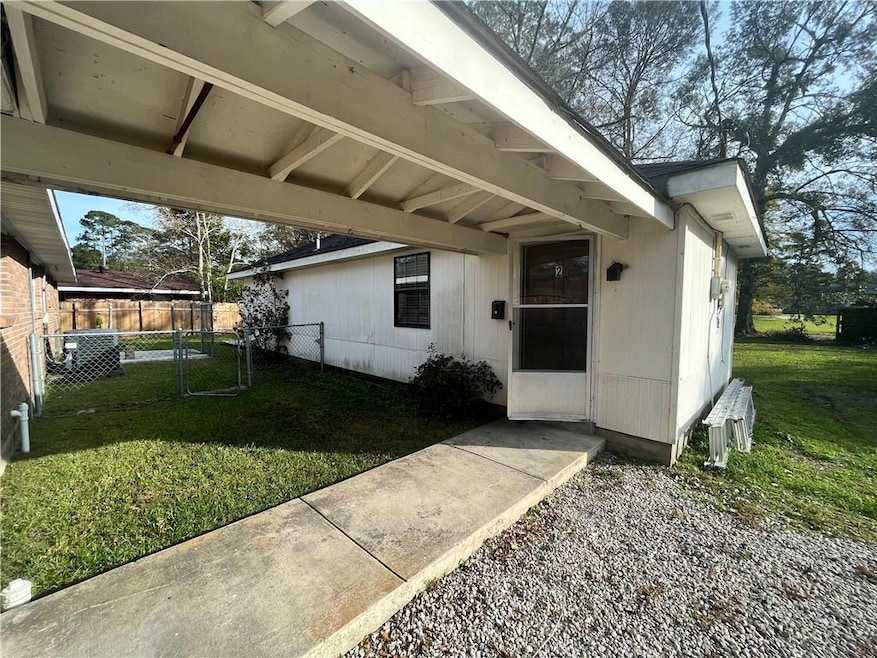 1147 Cousin St unit 2, Slidell, LA 70458 - photo 1