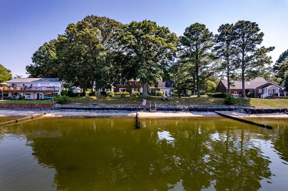 Pending $739,900