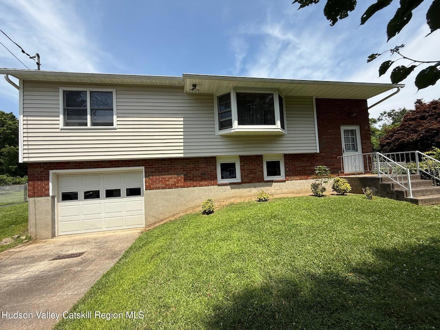 39 Maple Ln, Dover Plains, NY 12522 - photo 1