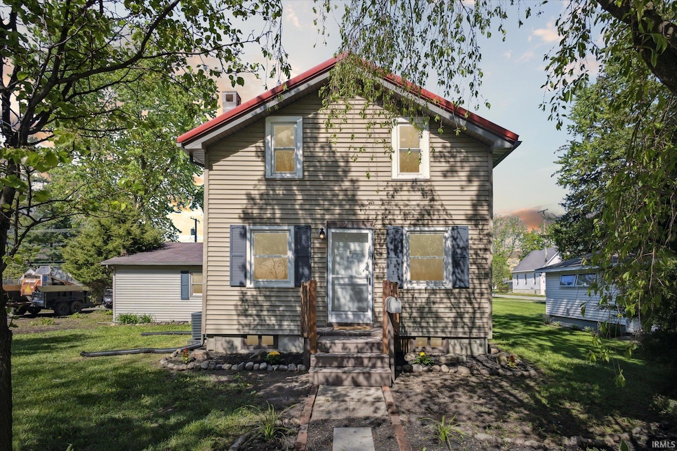 706 S Elm St, Nappanee, IN 46550 - photo 1