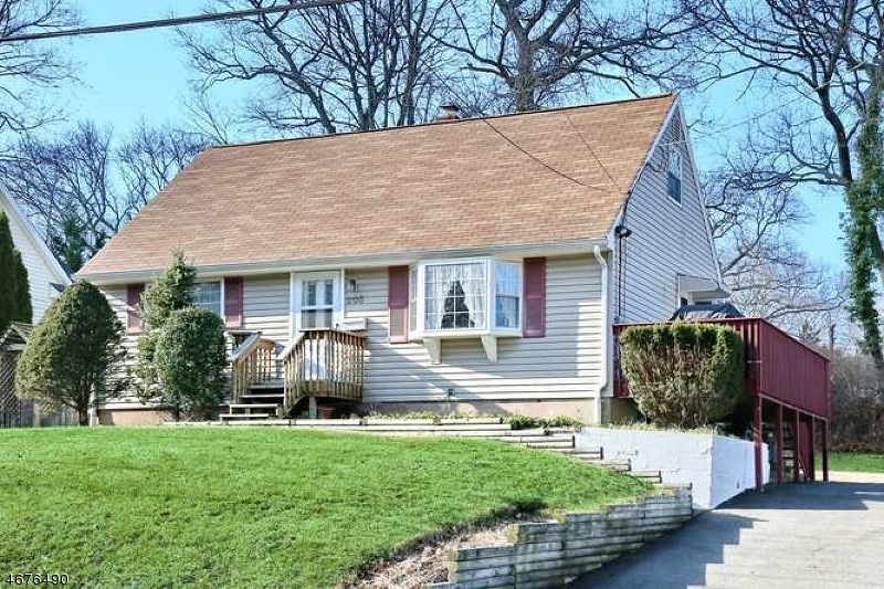 205 Spruce St, Midland Park, NJ 07432 - photo 1