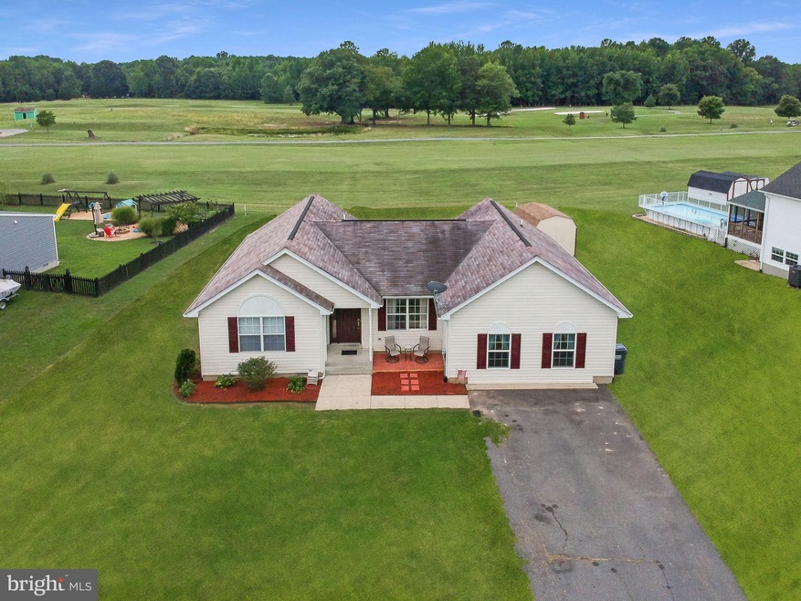 35597 Golf Course Dr, Mechanicsville, MD 20659 - photo 1