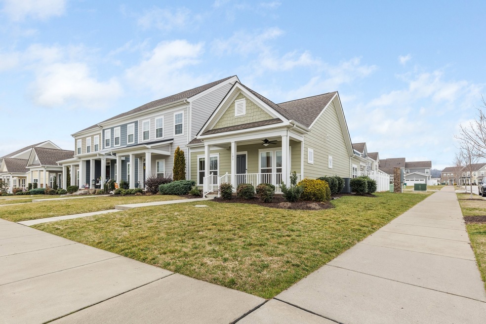 193 Mary Ann Cir, Spring Hill, TN 37174 - photo 1