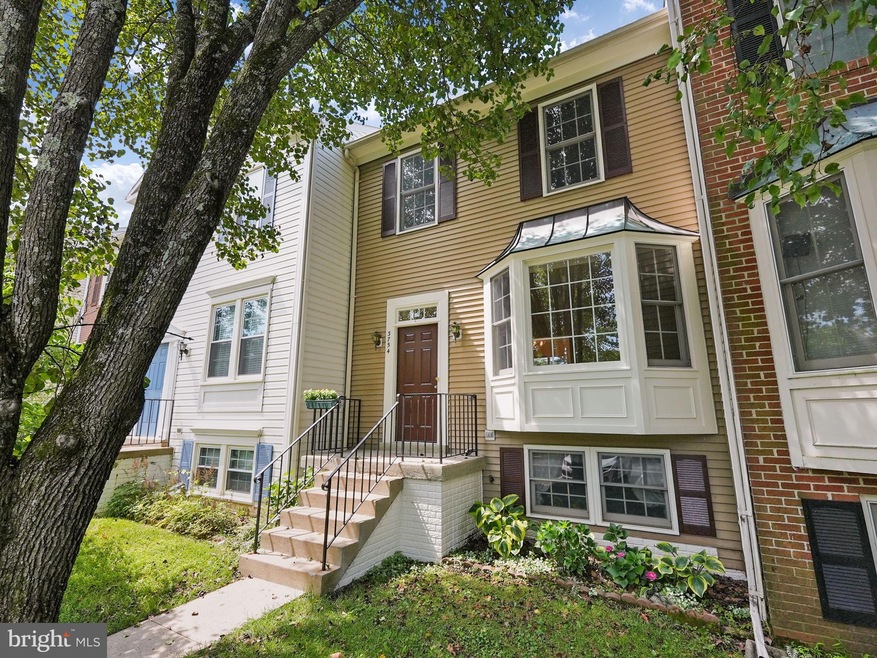 3754 Farmland Dr, Fairfax, VA 22033 - photo 1