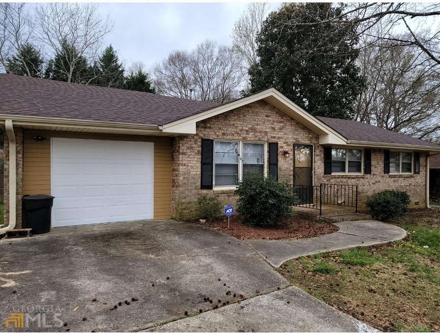 3077 Bobolink Dr, Rex, GA 30273 - photo 1