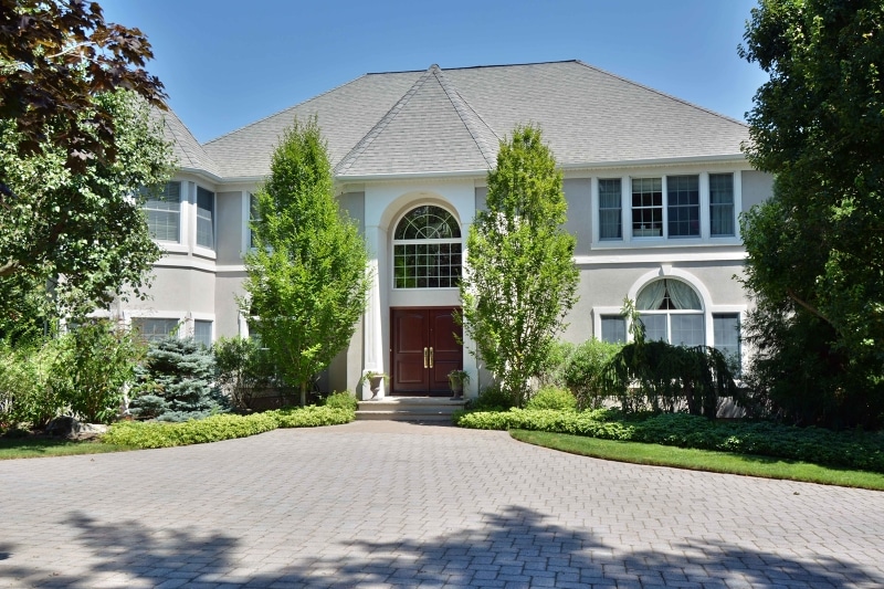 2 Forest Ridge Rd, Upper Saddle River, NJ 07458 - photo 1