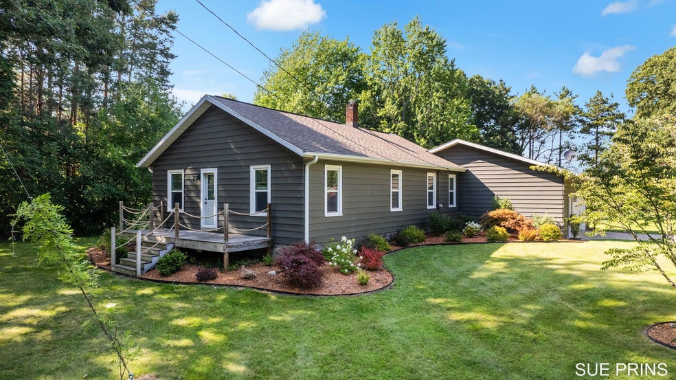46-web-or-mls-3240 E Mt Garfield Rd, Fru