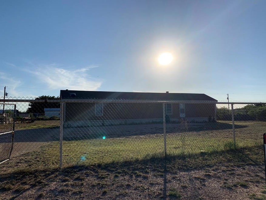 1533 N Timothy Dr, Odessa, TX 79763 - photo 1