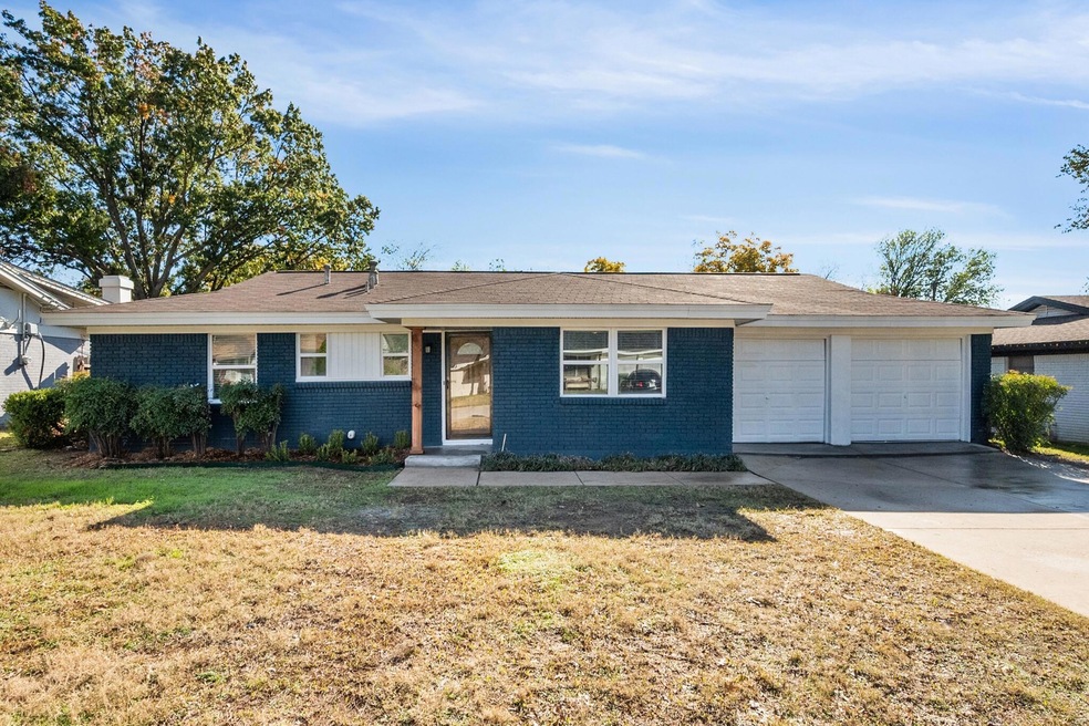 7828 Standley St, North Richland Hills, TX 76180 - photo 1