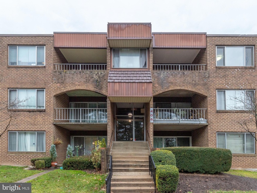 406 Girard St unit 302, Gaithersburg, MD 20877 - photo 1