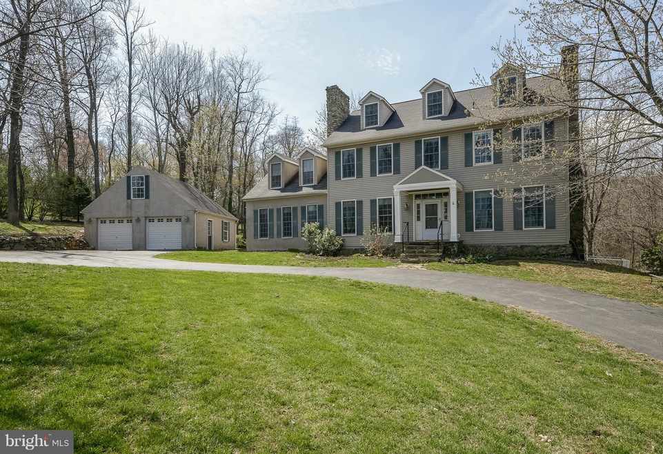 35084 Sunny Ridge Rd, Round Hill, VA 20141 - photo 1