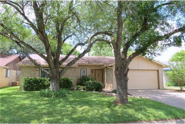 Nice 1 story in popular Cherry Creek subdivision