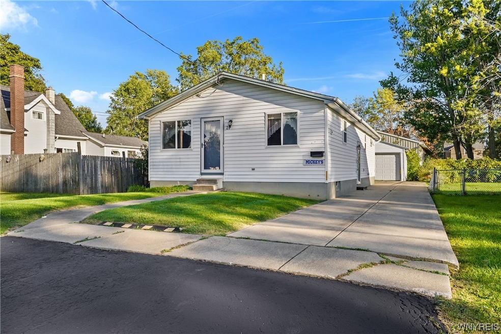 21 Porter Ave, North Tonawanda, NY 14120 - photo 1