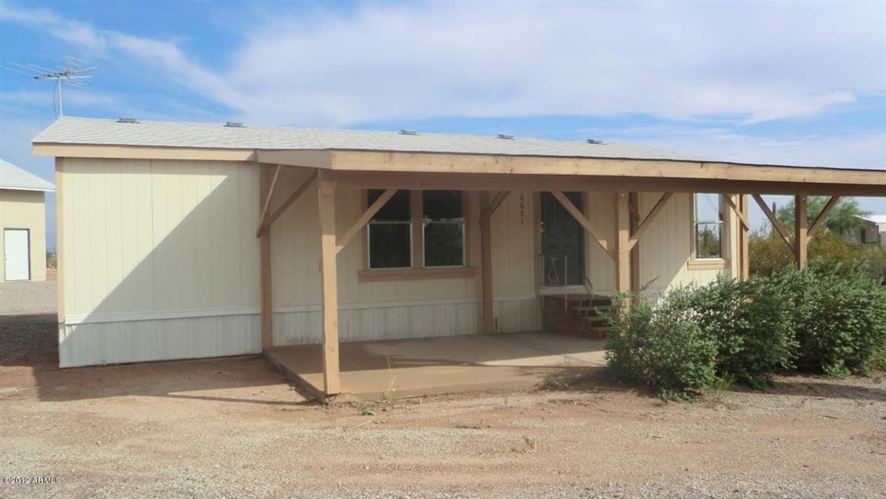 3 BEDROOM 2. BATHS