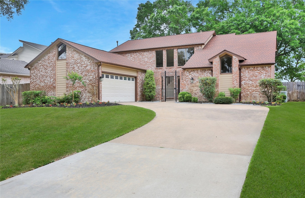 7314 Blenheim Palace Ln, Houston, TX 77095 - photo 1