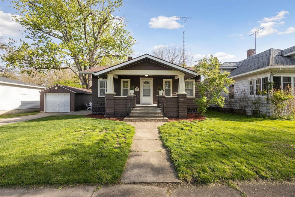 611 Howard 3