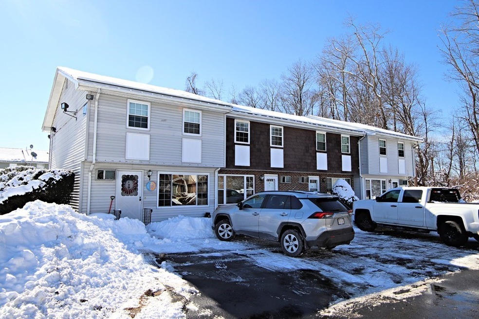 945 Riverside Dr unit 3A, Methuen, MA 01844 - photo 1