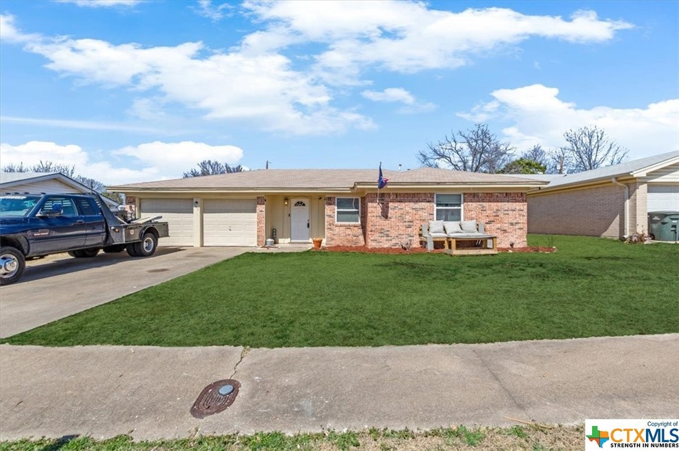1103 Magnolia St, Copperas Cove, TX 76522 - photo 1